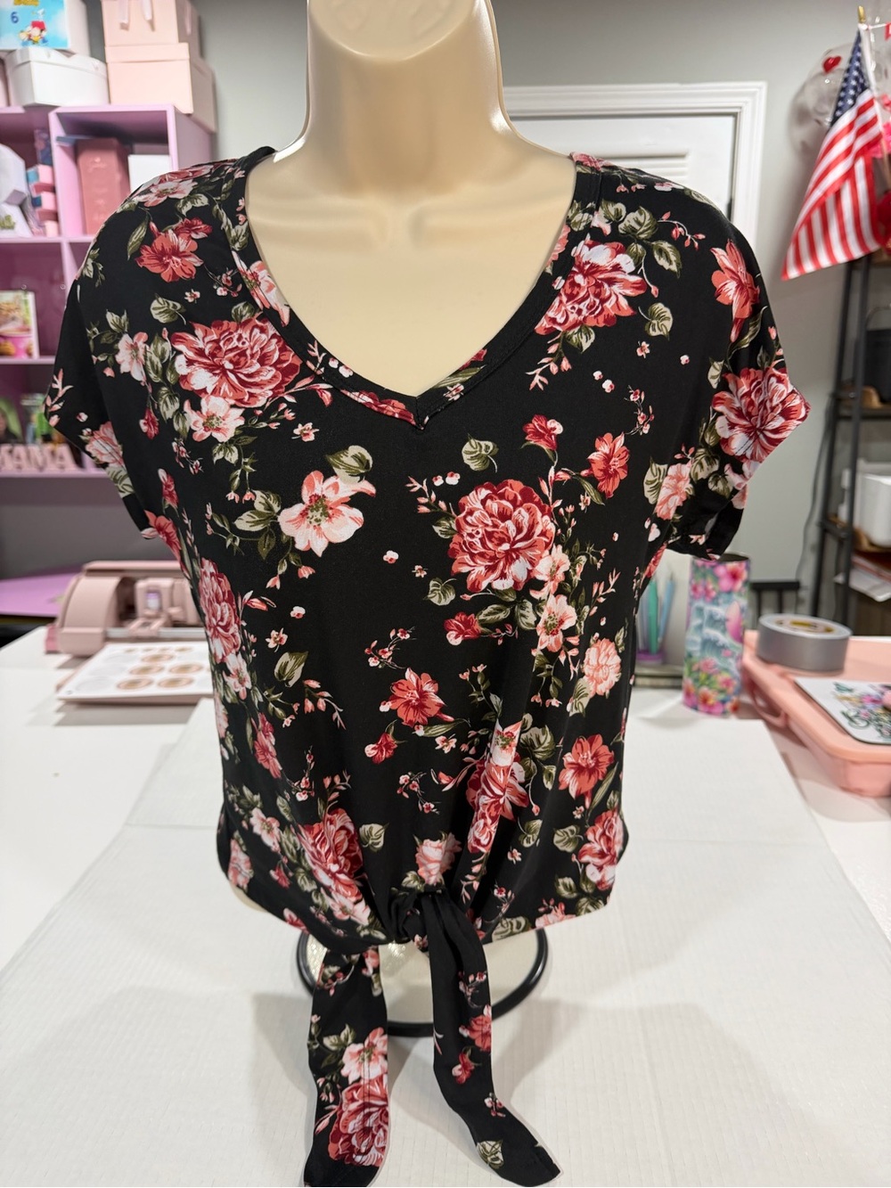 Women's Floral Tie-Front V-Neck Crop Top - Black with Pink Floral